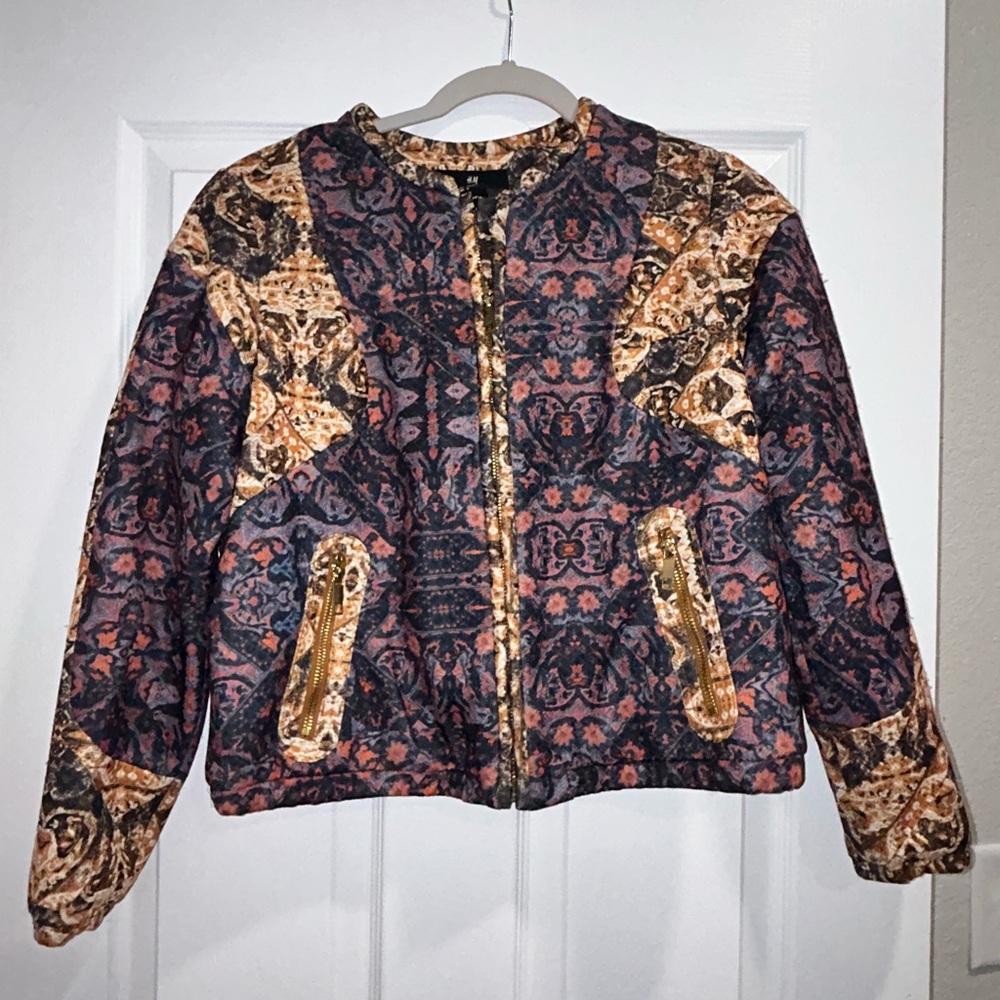 H&M Women’s Full Zip Cropped‎ Jacket Size 6